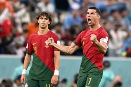 Ronaldo 40 tuổi chưa giải nghệ sau World Cup, thế hệ trẻ Bồ Đào Nha có nên lo lắng?
