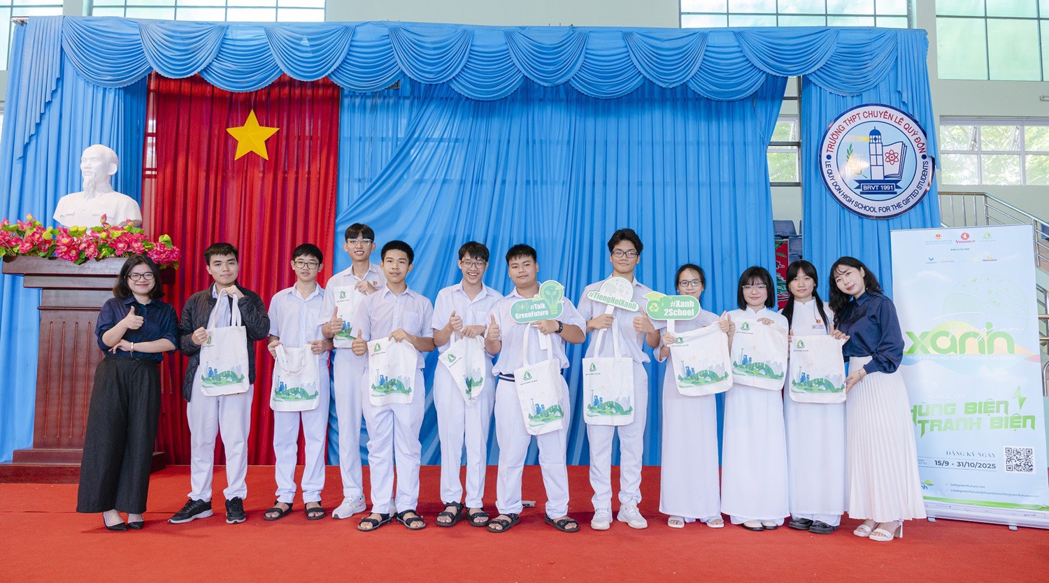 Ban tổ chức quảng bá giới thiệu thông tin cuộc thi Tiếng nói Xanh mùa 3 đến học sinh THPT Chuyên Lê Quý Đôn (Bà Rịa – Vũng Tàu cũ, nay thuộc TP.HCM) vào ngày 15/9.