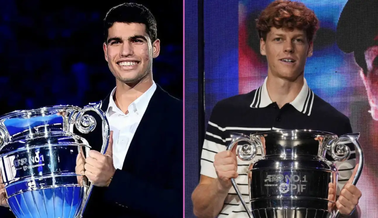Alcaraz (bên trái) gần như sẽ chiếm cúp số 1 thế giới vào cuối năm 2025