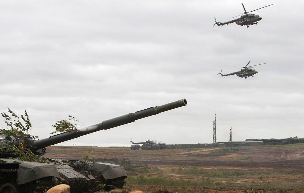 Vũ khí, khí tài tham gia tập trận Zapad-2025. Ảnh: TASS