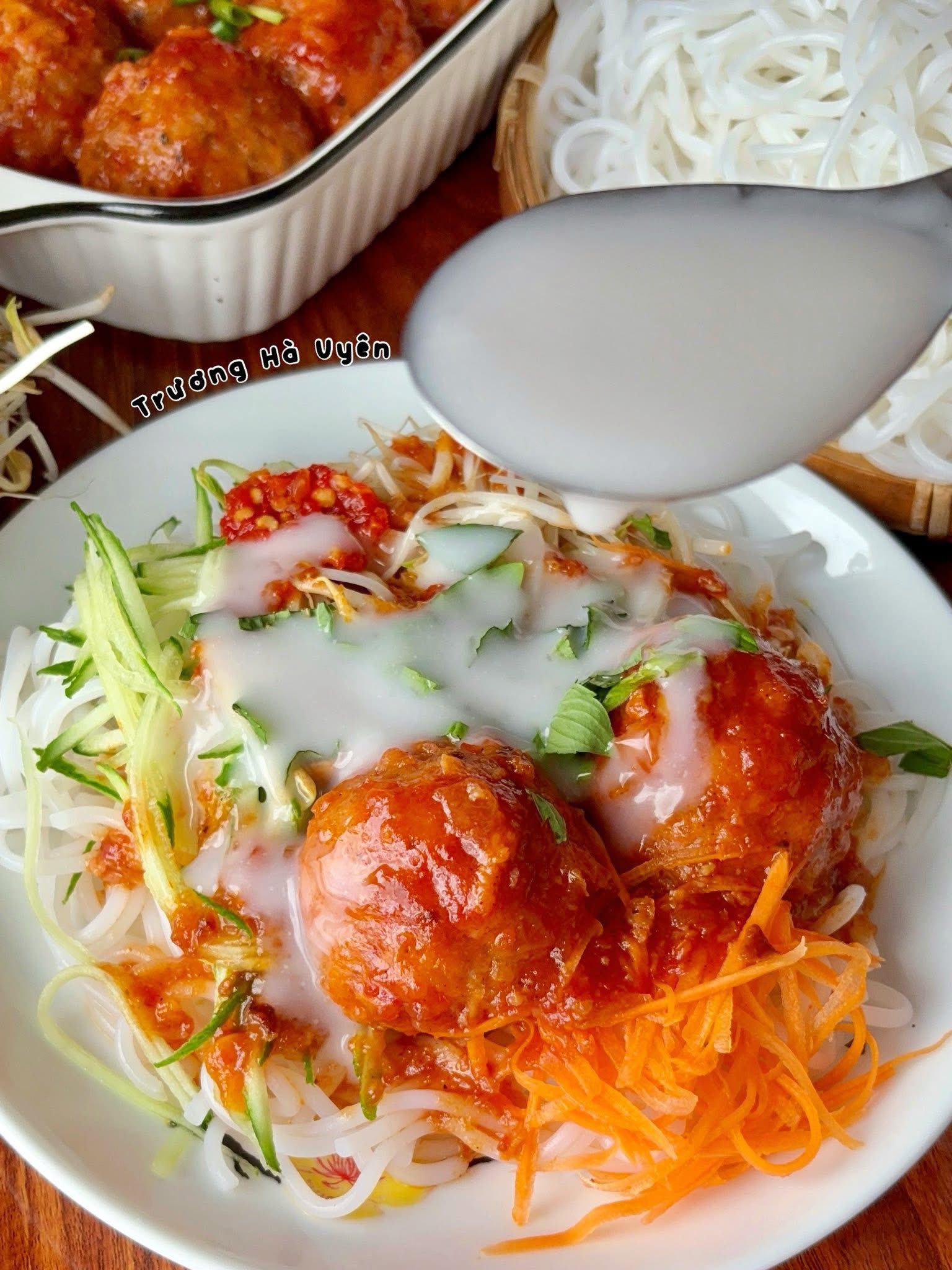 Bánh tằm xíu mại