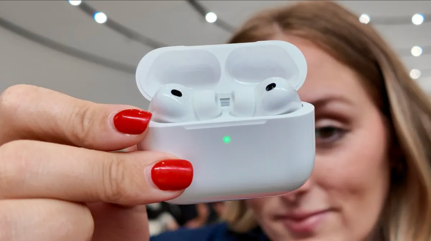 Apple AirPods Pro 3.