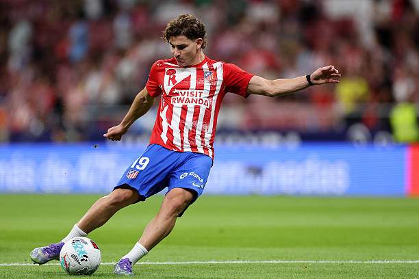 Julian Alvarez sẽ không góp mặt trong đội hình Atletico gặp Liverpool