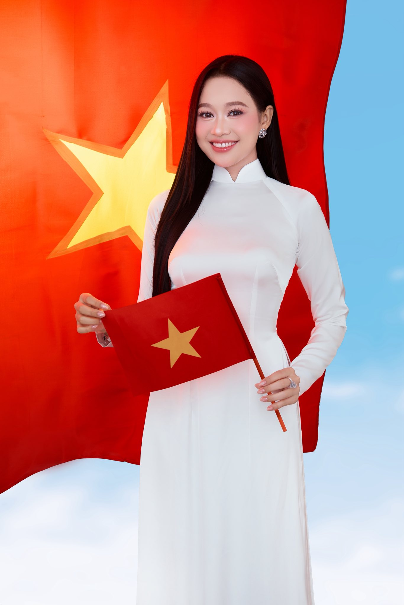 Hoa hậu Mỹ Linh: 3 lần thất bại, vấp ngã vẫn kiên cường bước đến vương miện - 5