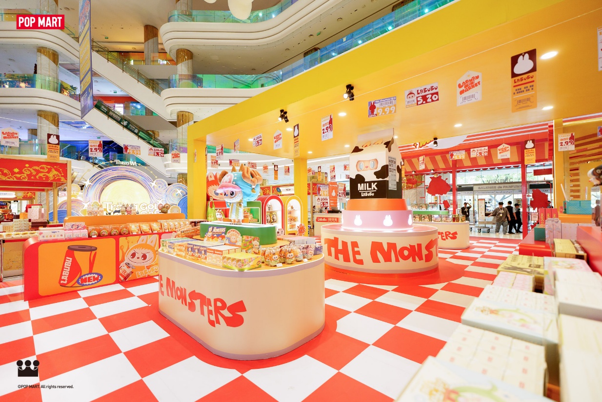 Không gian pop-up rực rỡ và sáng tạo