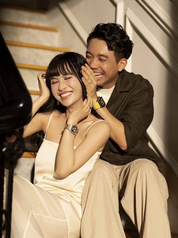 Vợ đại gia Minh &#39;Nhựa&#39; sắm đồng hồ hơn 10 tỷ đồng - 6
