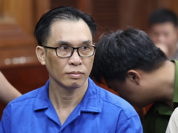 Bị cáo Đinh Trường Chinh tại toà