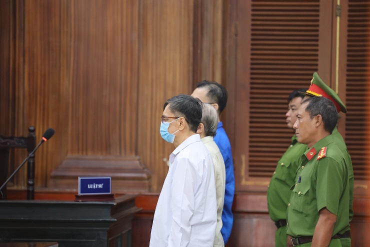 Các bị cáo tại toà