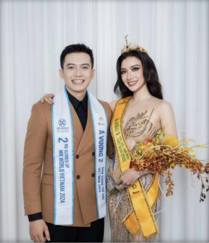 Em trai Đinh Y Quyên là Đinh Ta Bi - Á vương 2 Mr World Vietnam.