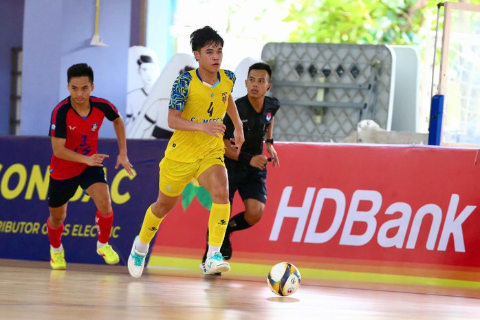 Sài Gòn Titans gỡ hoà 2-2 trong hiệp 2