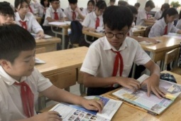 Giáo dục - du học - Băn khoăn một chương trình nhiều sách giáo khoa