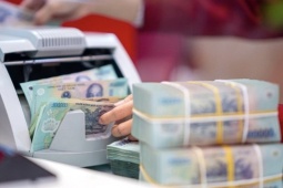 Bất ngờ về lượng tiền nhàn rỗi người dân mang gửi tiết kiệm ngân hàng lấy lãi