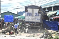 Lời khai ban đầu của tài xế xe tải đâm vào chợ chuối làm 3 người tử vong ở Quảng Trị