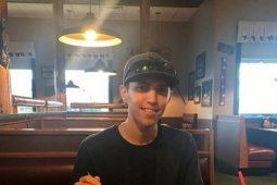 Thế giới - Công tố viên đề nghị án tử hình với nghi phạm ám sát ông Charlie Kirk - đồng minh ông Trump