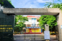 Giáo dục - du học - Phụ huynh lao đao vì trường ở Hà Nội đột ngột dừng học bán trú