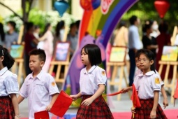 Thủ tướng yêu cầu tăng cường kiểm tra các khoản thu đầu năm học