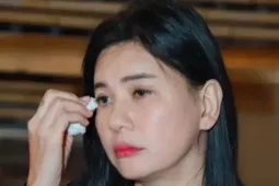 Cát Phượng xin lỗi