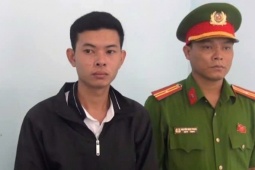 An ninh - Xã hội - Bắt tạm giam nam thanh niên đến tận nhà truy sát bạn nhậu