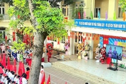 Giáo dục - du học - Phụ huynh băn khoăn về khoản đóng góp 40 triệu đồng mua tivi