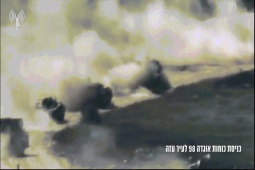 Thế giới - Xe tăng Israel rầm rập tiến vào Gaza, Hamas lập 'lá chắn sống' lớn chưa từng có