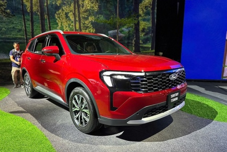 Mazda CX-5 và Ford Territory tung loạt giảm giá mới