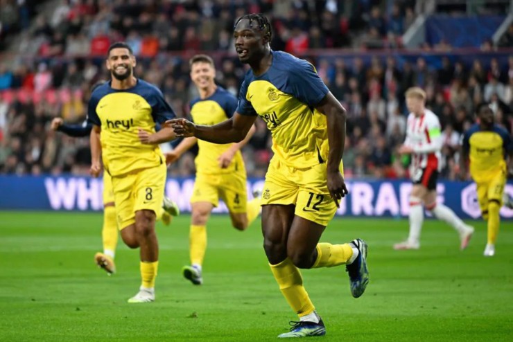 Union SG gây tiếng vang trong lần đầu tiên dự Champions League