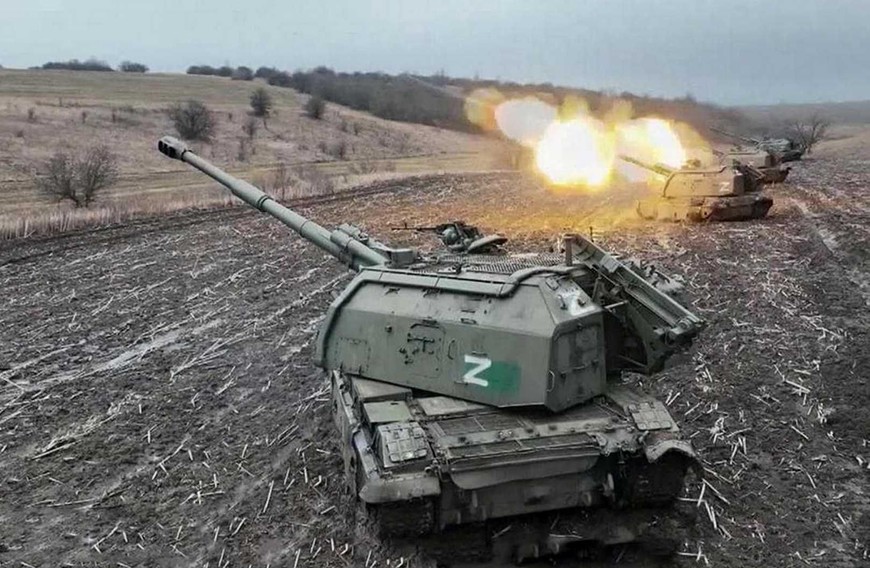 Các hệ thống pháo tự hành 2S19 Msta-SM2 được sử dụng trong chiến dịch quân sự đặc biệt của Nga tại Ukraine (ảnh: RT)