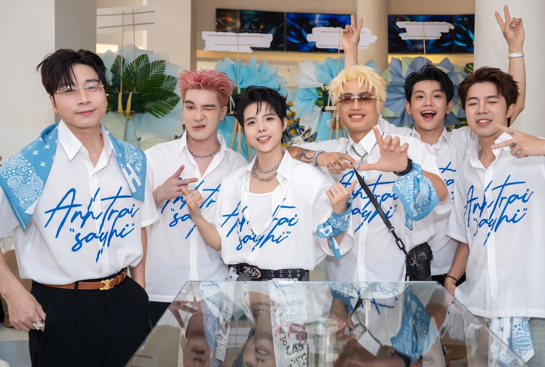 Vũ Cát Tường 'đọ' visual với dàn 'Anh trai say hi' - 1