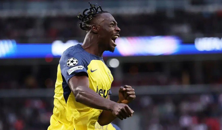 Promise David ghi tên mình vào lịch sử Union Saint Gilloise với bàn thắng đầu tiên của CLB tại Champions League