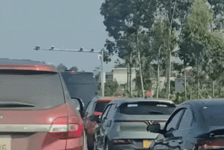 Một camera mới lắp trên cao tốc Nội Bài - Lào Cai 'bắt' hơn 2.000 vi phạm - 1