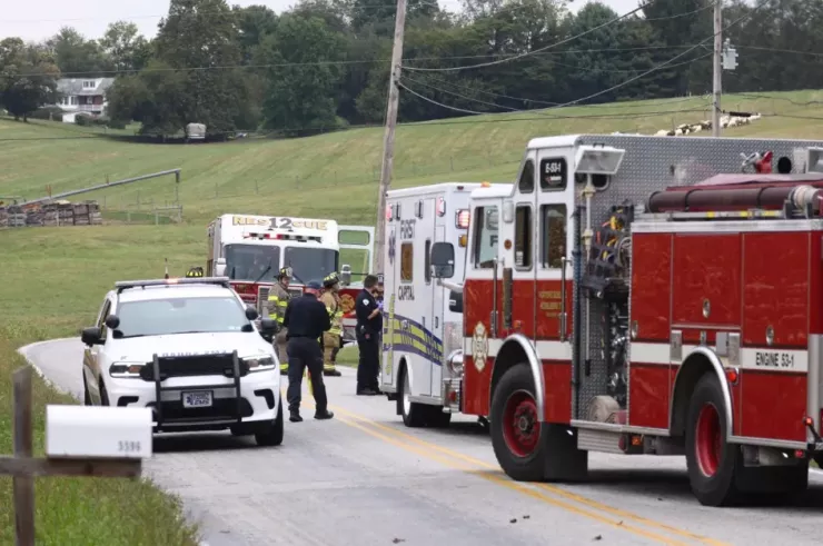 Lực lượng chức năng và cứu hộ có mặt tại hiện trường vụ xả súng. Ảnh: USA TODAY NETWORK