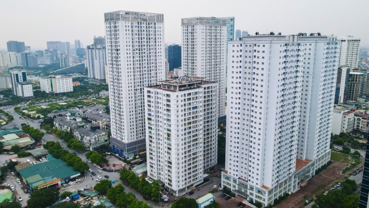 Nhiều dự án chung cư tăng giá. Ảnh: Thạch Thảo