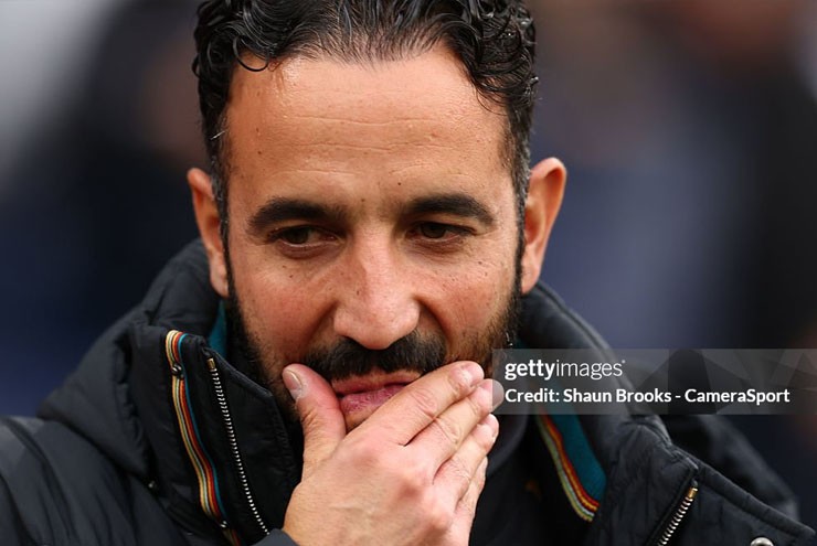 Amorim cần học theo Pep, nghe lời Mourinho để tỉnh thức hoặc "tự đào hố chôn mình"