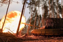 Thế giới - Tổng tham mưu trưởng quân đội Nga hé lộ mặt trận 'nóng' nhất ở Ukraine