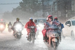 Tin tức trong ngày - Bão số 8 gây mưa cho đất liền nước ta thế nào?