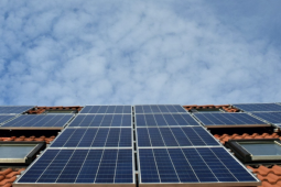 Lắp đặt điện mặt trời mái nhà: Thủ tục phức tạp, ưu đãi mất đi khiến đắt hơn điện lưới
