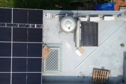 Thị trường - Tiêu dùng - Thủ tục cần biết khi lắp điện mặt trời mái nhà, tránh bị phạt khi không đăng ký