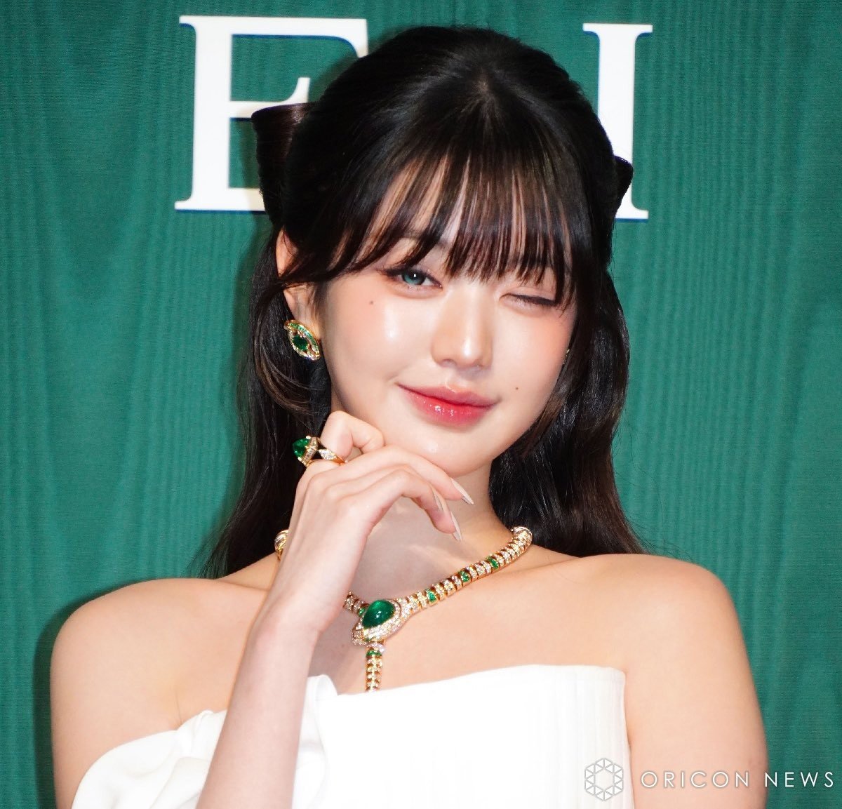 "Nữ hoàng nước mắt" Kim Ji Won đọ sắc "công chúa" Wonyoung, chỉ một từ "đỉnh"! - 11