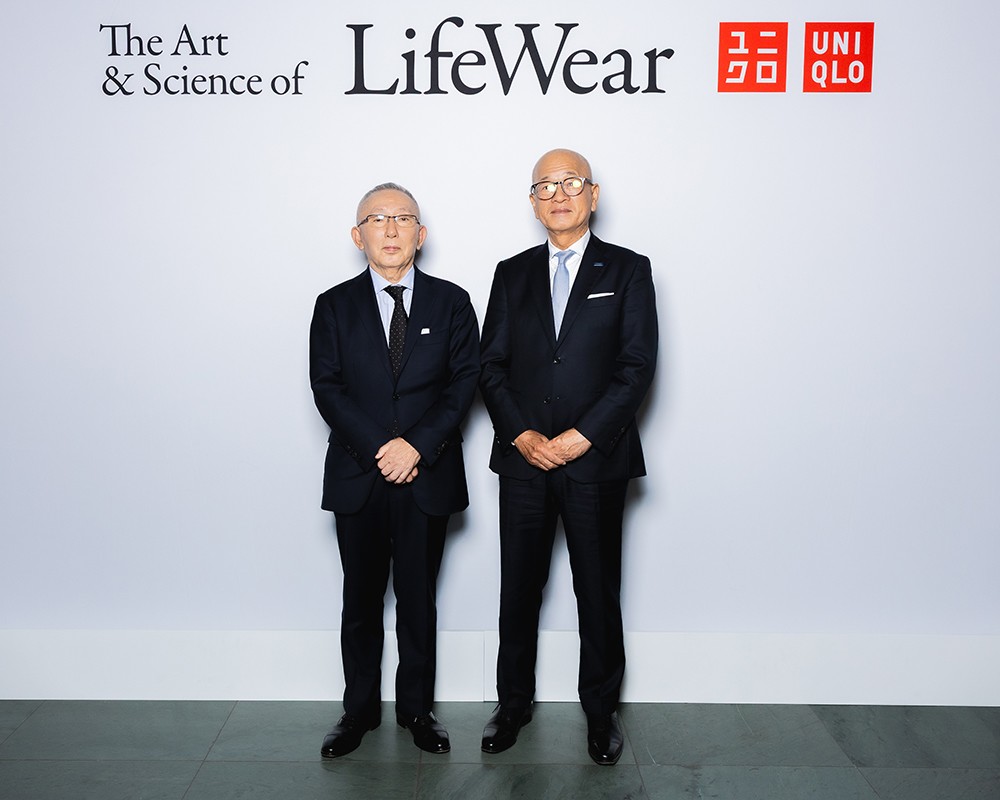 Ông Tadashi Yanai, Nhà sáng lập thương hiệu UNIQLO, Chủ tịch, Tổng Giám đốc kiêm CEO Tập đoàn Fast Retailing (trái) và ông Mitsuo Ohya, Chủ tịch Tập đoàn Toray Industries