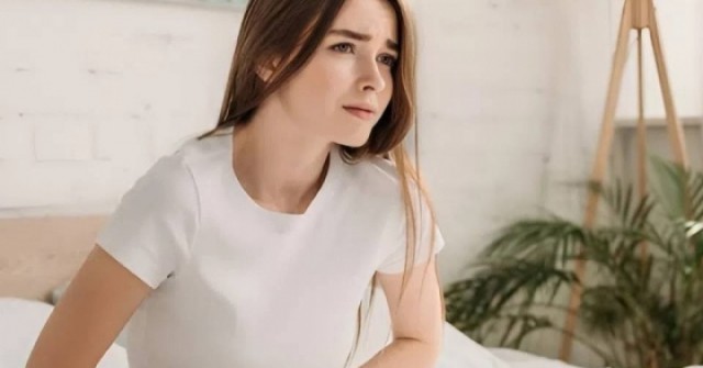 Đau bụng bên phải và bên trái do những nguyên nhân gì?