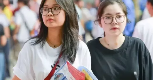 Bộ Giáo dục lấy ý kiến bỏ xét tuyển học bạ