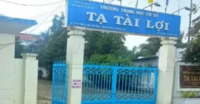 Trường cấp 2 ở Cà Mau bị tố thu sai tiền phụ đạo học sinh