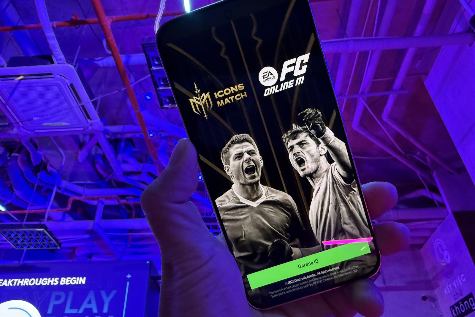 EA Sports FC Mobile trên di động.