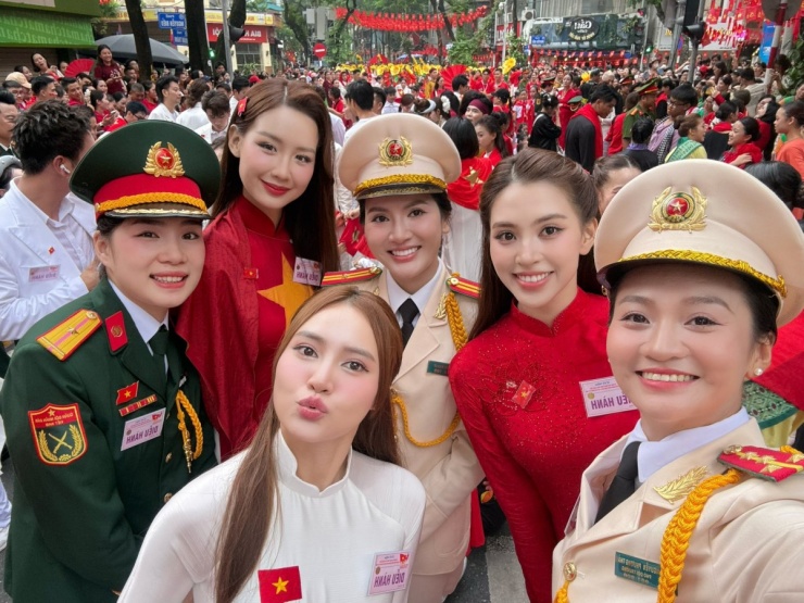 Cuộc sống Tiểu Vy sau 7 năm đăng quang Hoa hậu Việt Nam - 11