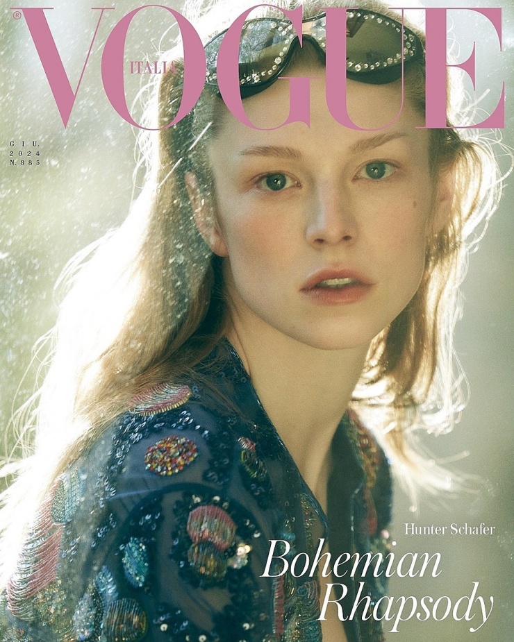 Hunter Schafer trên bìa Vogue Italy. Ảnh: Vogue
