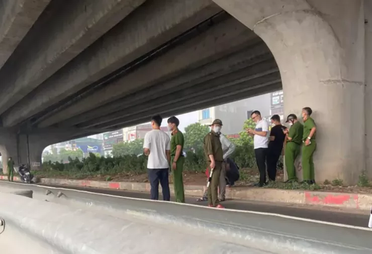 Nơi phát hiện thi thể phân hủy. Ảnh CTV