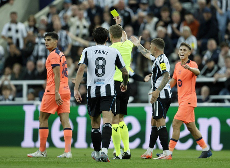 Trực tiếp bóng đá Newcastle - Barcelona: Nick Pope cứu thua (Cúp C1) (Hết giờ) - 2