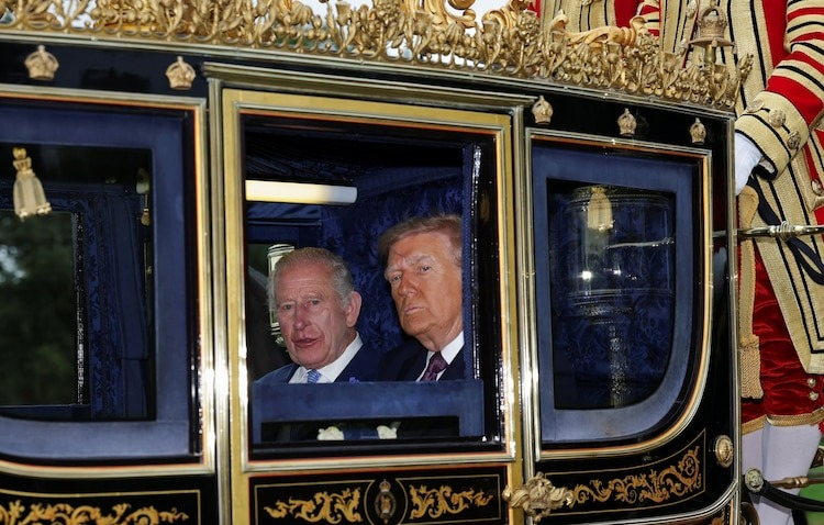 Ông Trump như một nhà vua trong lâu đài Anh - 4