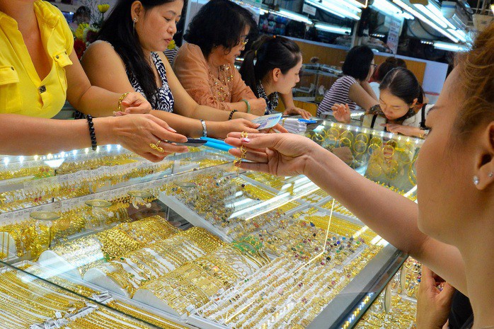 Sáng 19-9, giá vàng nhẫn trơn tiếp tục giảm - 1