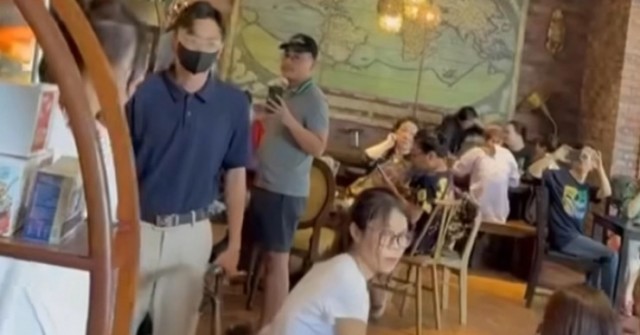 "Tổng tài" đến xin lỗi người bị đánh không được...